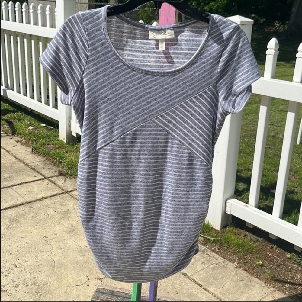 Jessica Simpson Maternity Women’s Small Blue and White Short Sleeve Shirt